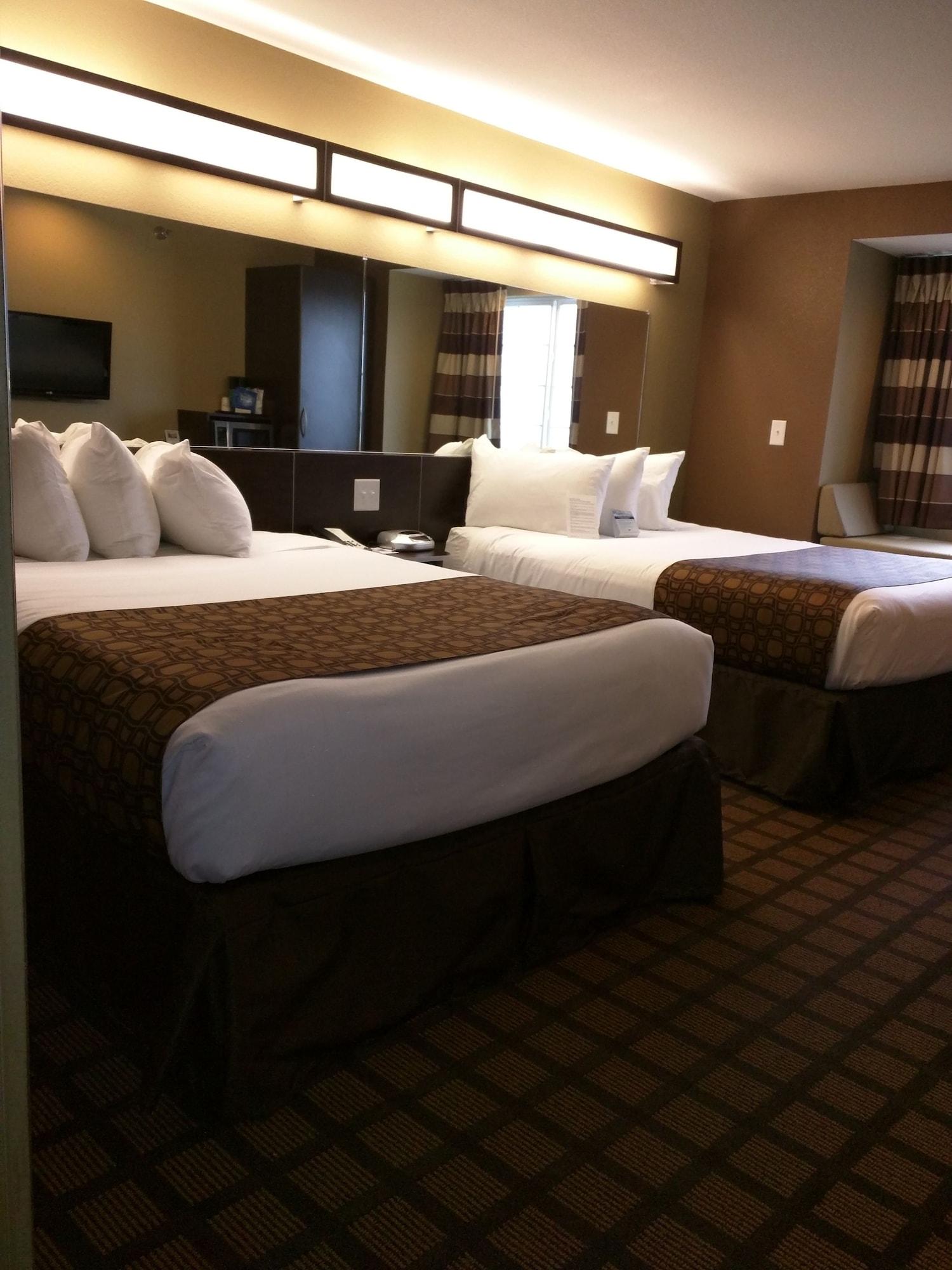 Microtel Inn & Suites By Wyndham Minot Exterior foto