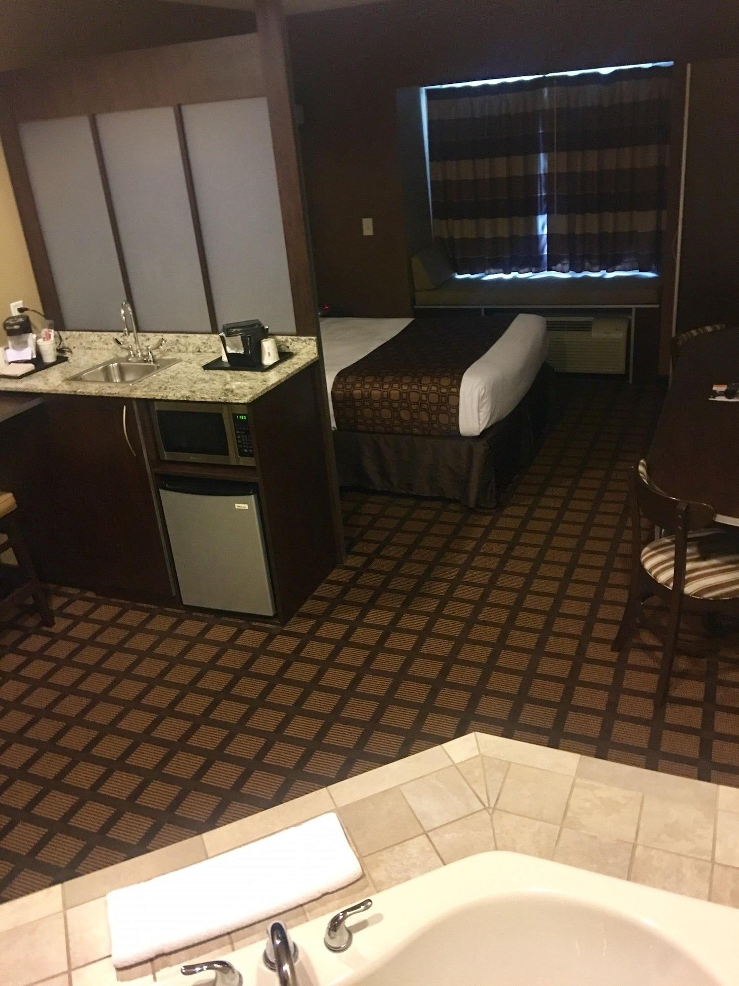 Microtel Inn & Suites By Wyndham Minot Exterior foto