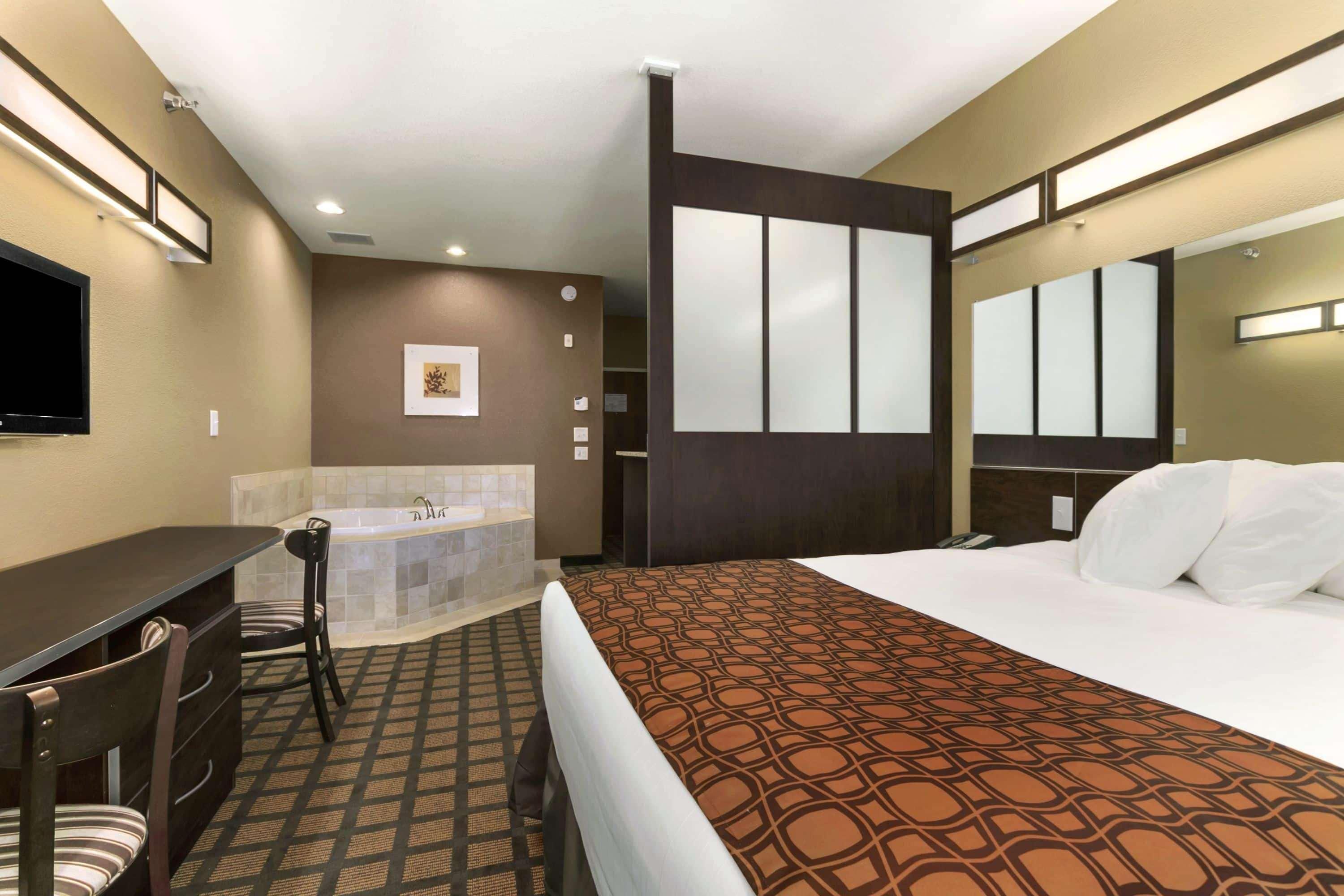 Microtel Inn & Suites By Wyndham Minot Exterior foto